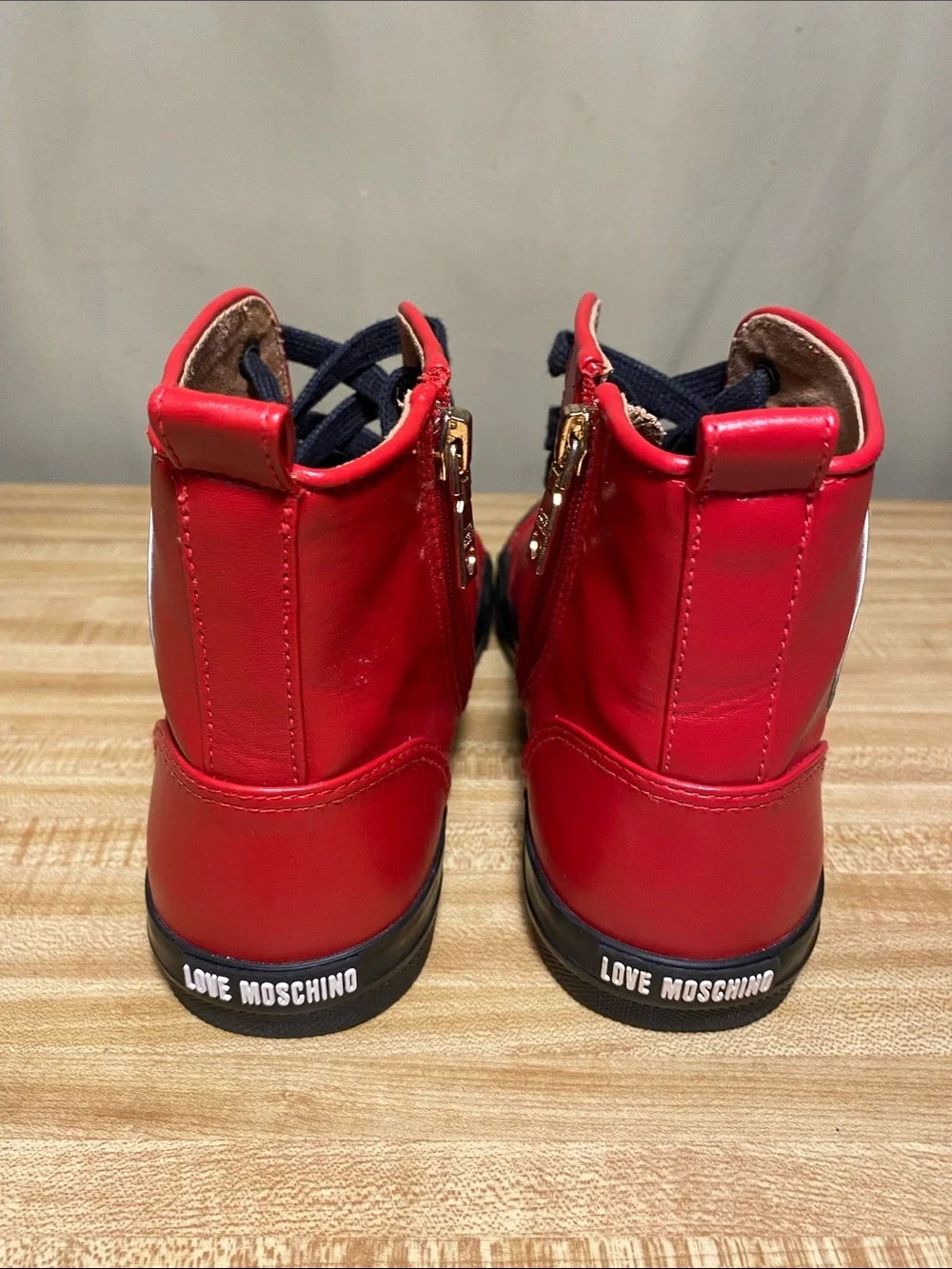 Love Moschino  Gold Heart Red Black Side Zip Hi top sneakers size 36/US 6 Women